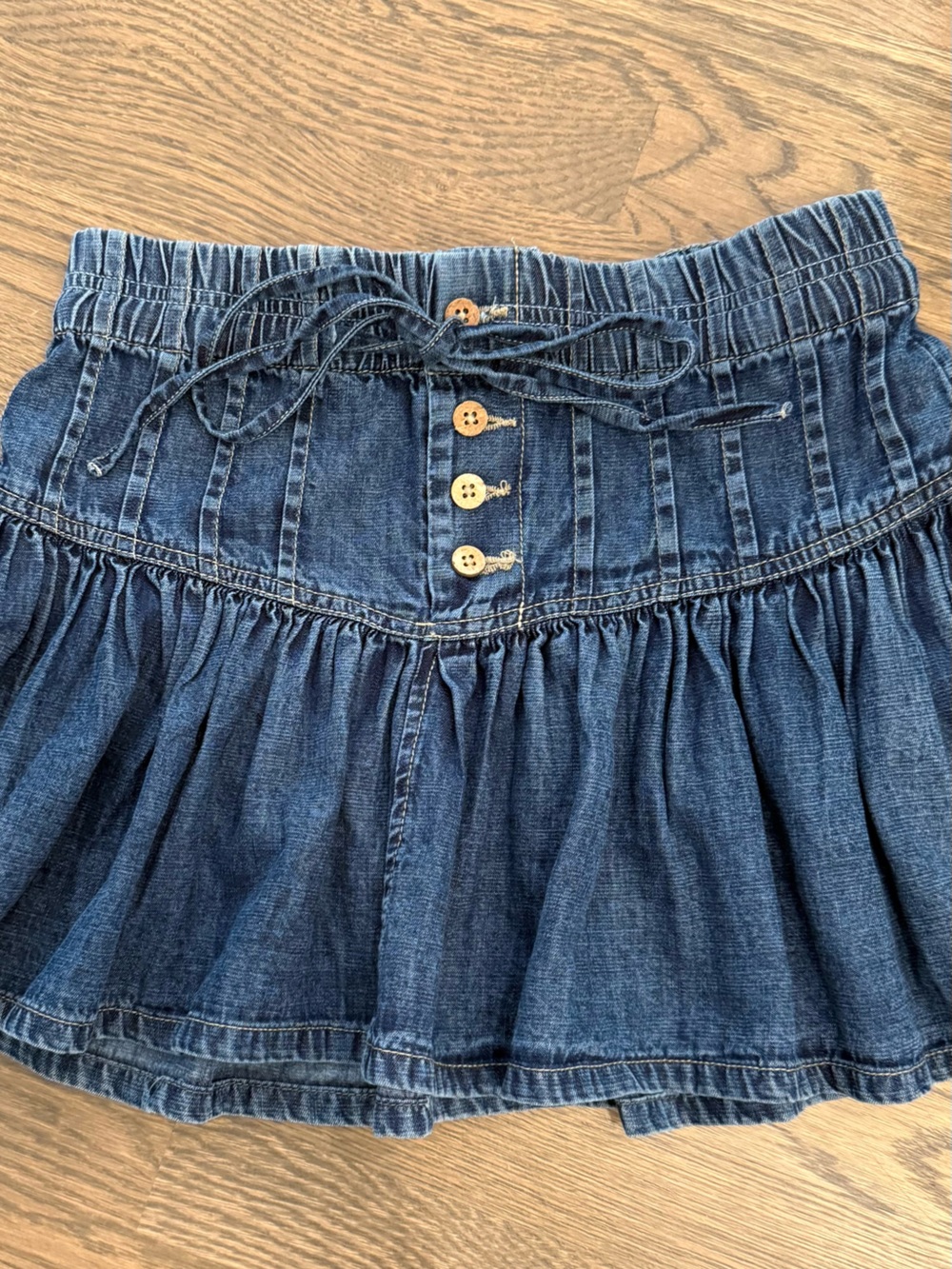XS Free People We The Free Blue Denim Ruffle Roselle Denim Mini Skirt EEUC - Picture 2 of 5